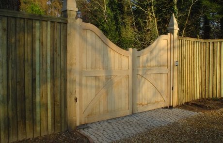 Oak Concave Topped gates TG&V
