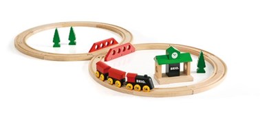 Brio Classic Figure 8 Set 22 Piece Wooden Train Set Great Value