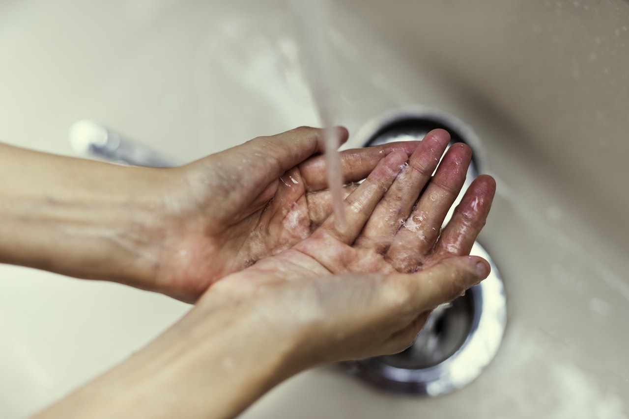 WPL Diamond - Image of hands cupping running tap water