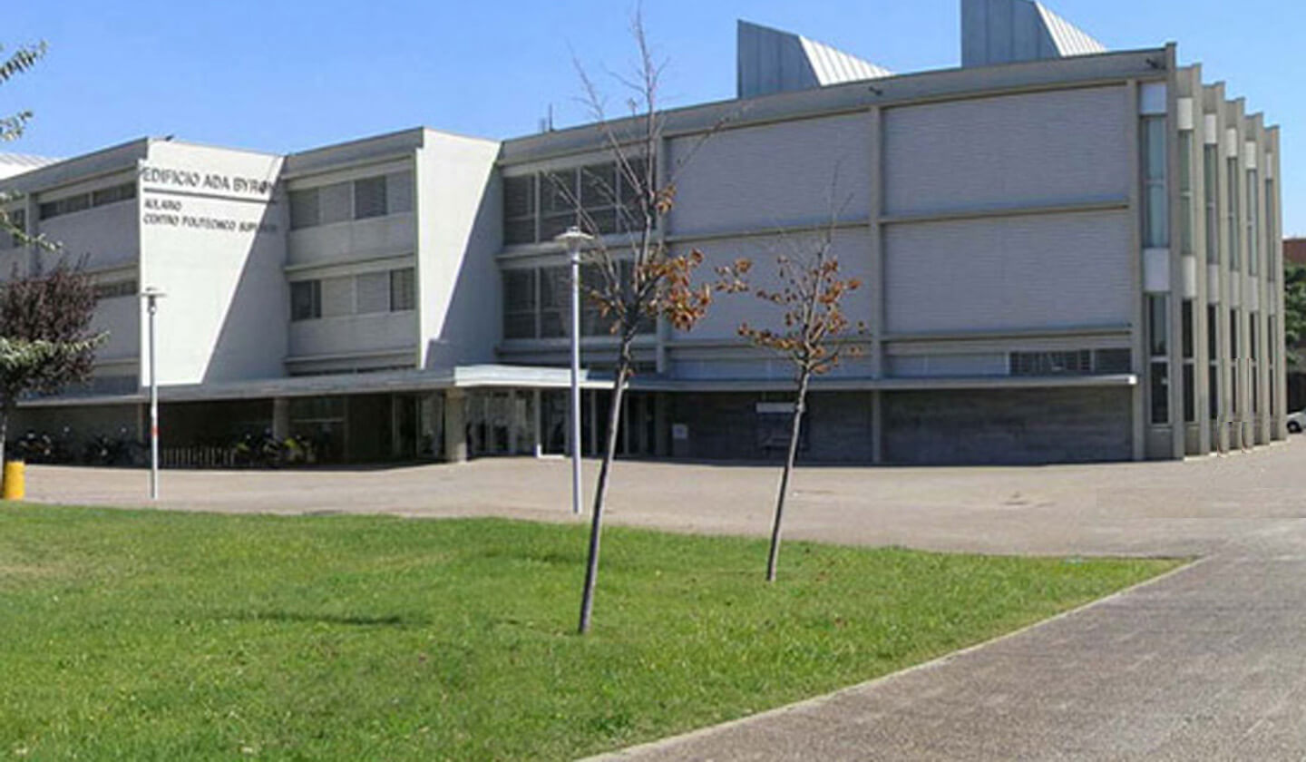 Escuela de Ingeniería y Arquitectura