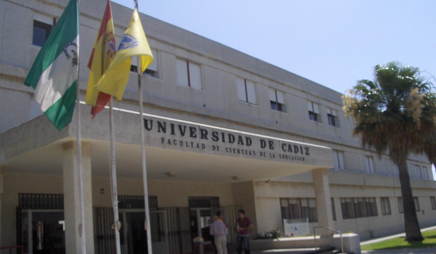 Descarga apuntes de Facultad de Ciencias de la Educación