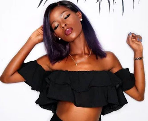 BBNaija ex-housemate, Victoria Abiri Oluwabusayo, better known as Khloe has been called out after she put tension on her followers with