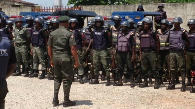 policeman night club