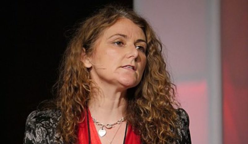 Stop Removing Pubic Hair Author Of The Vagina Bible Warns Women