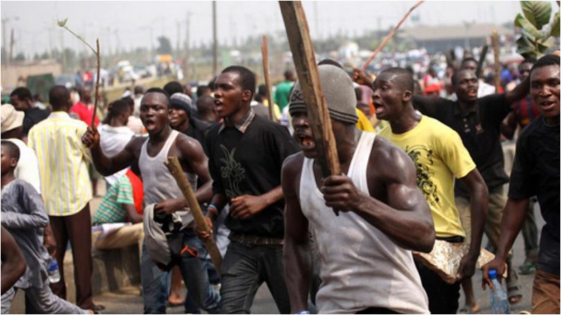 Benue/Ebonyi land disputes: Hundreds of people flee Agila as Ngbo people launch attack