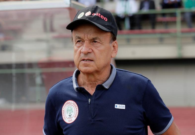I will accept a pay cut to coach Eagles- Rohr