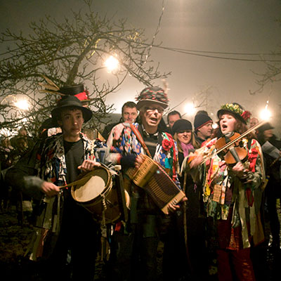 Gaymers-Wassail-2010_w9r6814