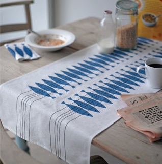 High quality table linen of tablecloths, runners & napkins in classic designs on cotton/linen fabric High quality table linen of tablecloths, runners & napkins in classic designs on cotton/linen fabric