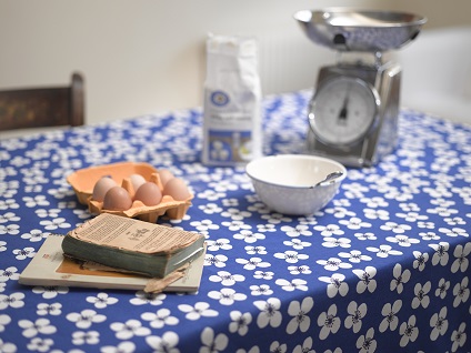 belle amie swedish vintage blue cotton print