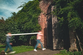 carrying 3m wide roller fabric