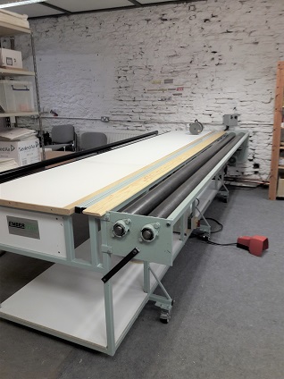 NHT new roller blind fabric cutting table