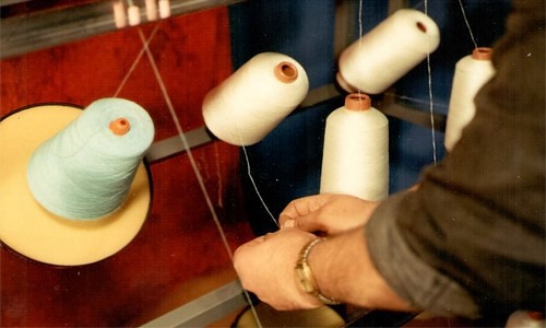 tying in a new bobbin