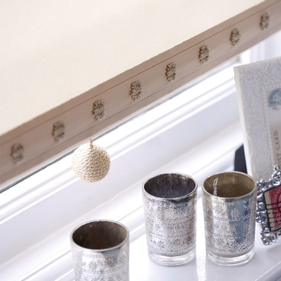 gorgeous taffeta coloured classy charleston window blind pull with shiney texture gorgeous taffeta coloured classy charleston window blind pull with shiney texture