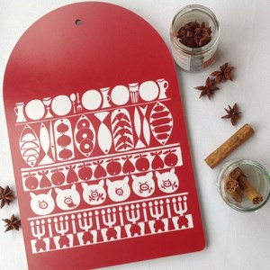 Jul red and white veneer kitchen chopping board an authentic retro Swedish Marianne Westman design t jul chopping board