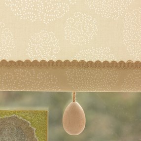 arco braid - parchment arco in parchment colour is a simple wavy curvy decorative trimming or interior braid