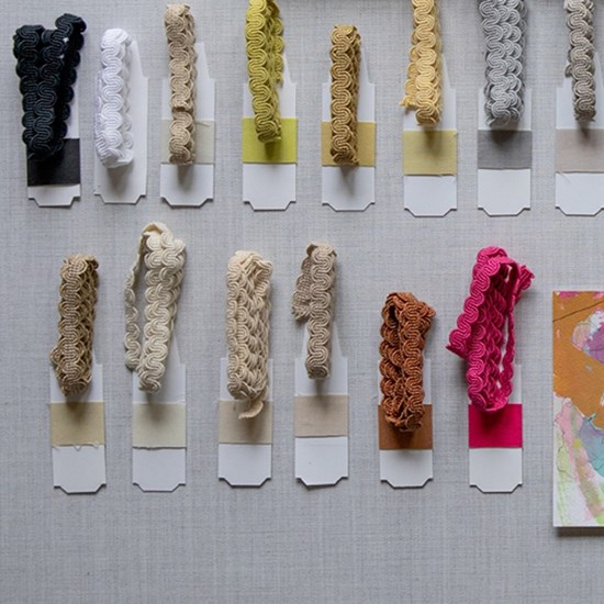 arco braid - lichen arco in lichen colour is a simple wavy curvy decorative trimming or braid