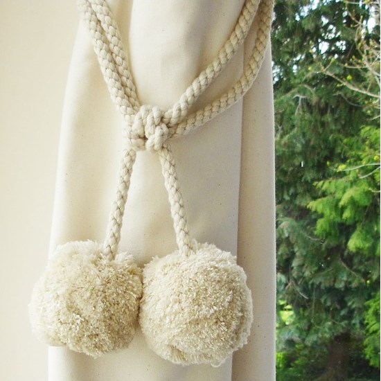 soft pompom woolly curtain tieback