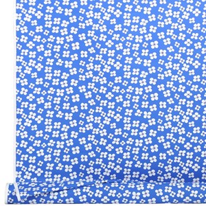 belle amie a vintage blue and white simple flower print on cotton by marianne westman belle amie fabric - blue