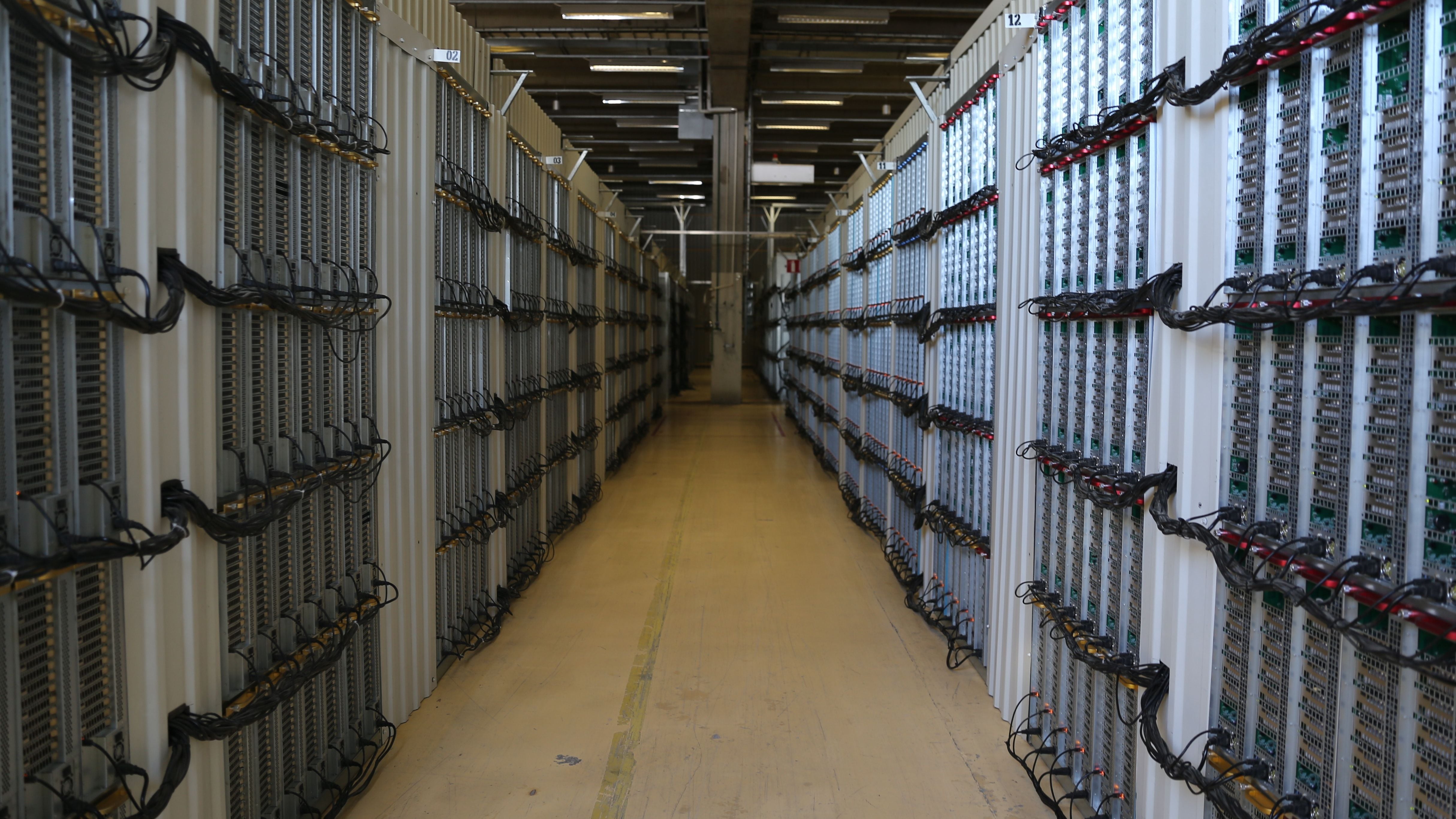 Bitcoin Miners May Be Due a Breather After Spot ETF Approval, JPMorgan Says  - XBO.com