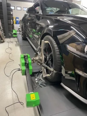 zdjęcie przedstawiające PIT STOPS