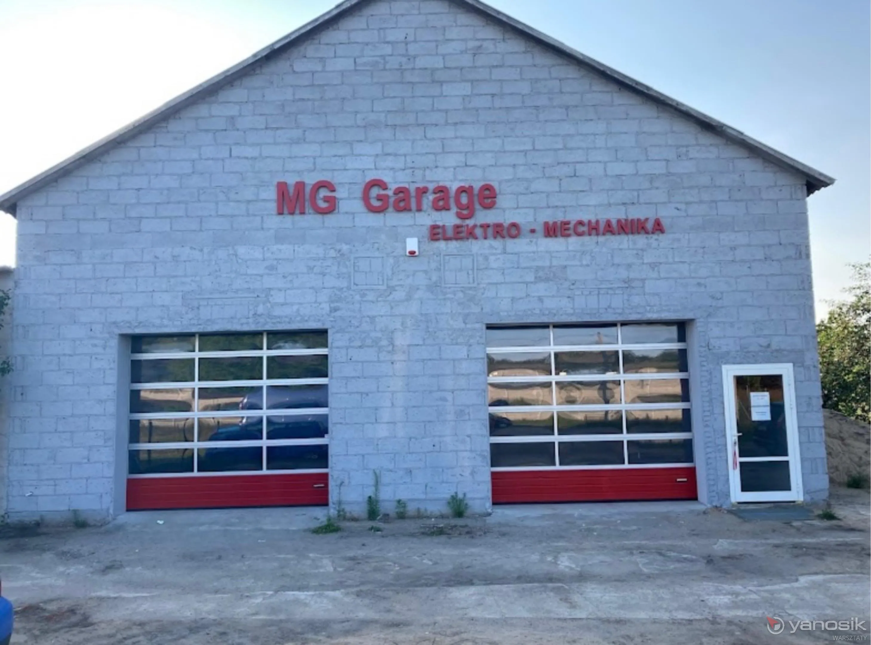 zdjęcie przedstawiające MG Garage