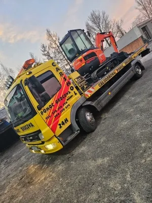 zdjęcie przedstawiające Pomoc Drogowa CARSHOL - Borys Sławek