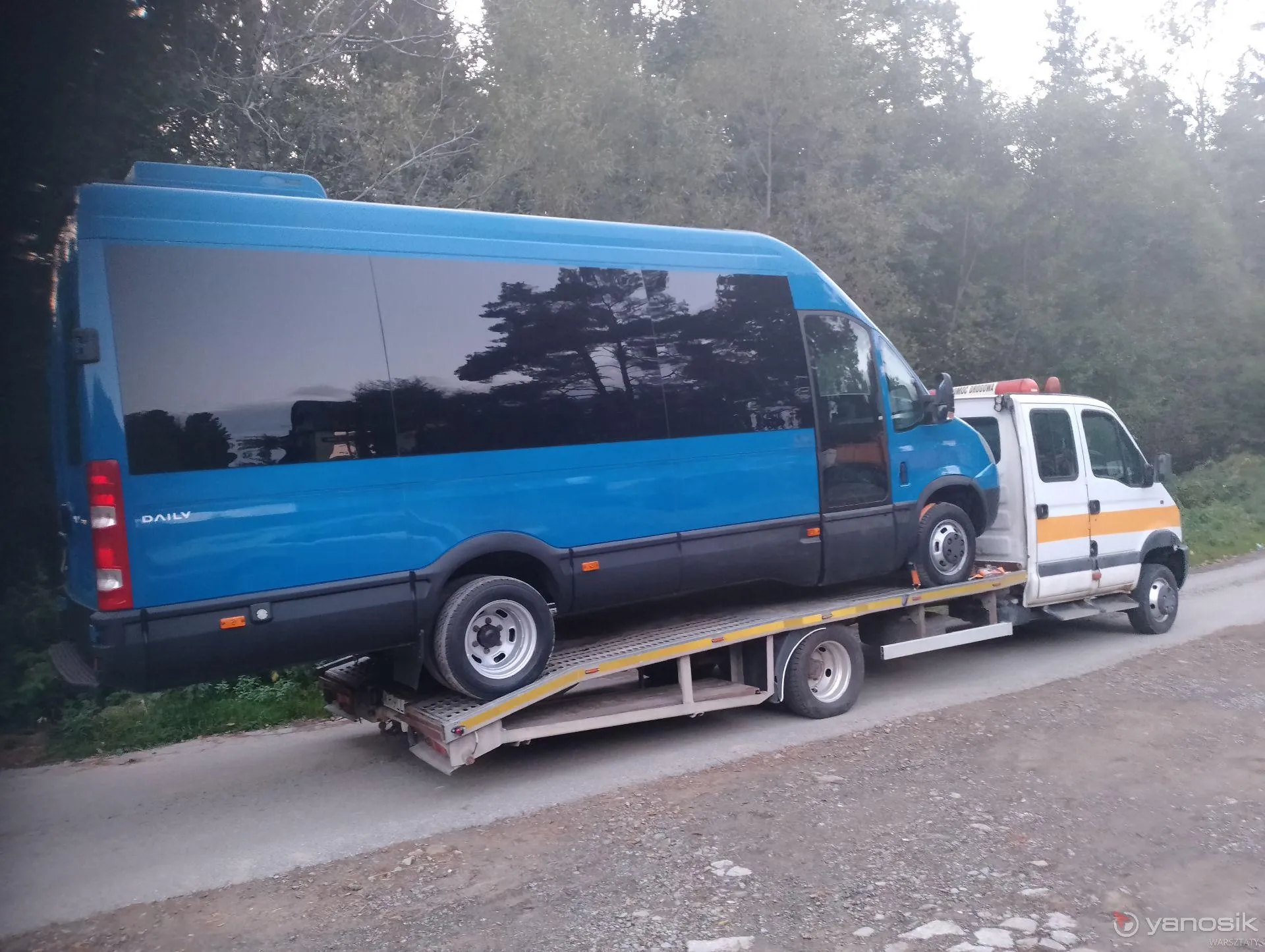 zdjęcie przedstawiające Pomoc Drogowa/Laweta Mobilny Mechanik Tip Top