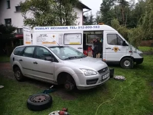 zdjęcie przedstawiające Pomoc Drogowa/Laweta Mobilny Mechanik Tip Top