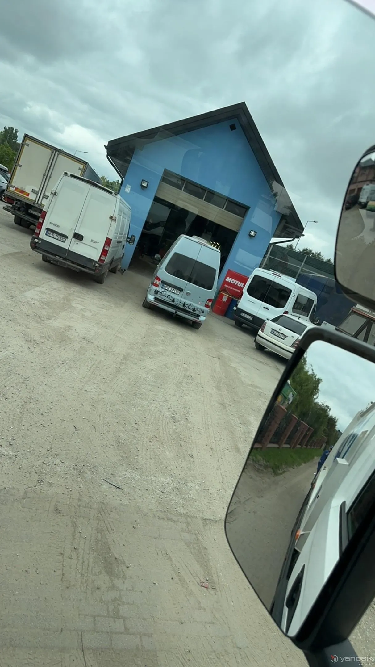 zdjęcie przedstawiające AUTO DOKTOR 