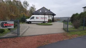 zdjęcie przedstawiające Mobilna wulkanizacja Tir , Osobowe i maszyny budowlane J.W. Wejar
