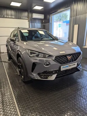 zdjęcie przedstawiające PureTechnik - Auto Detailing