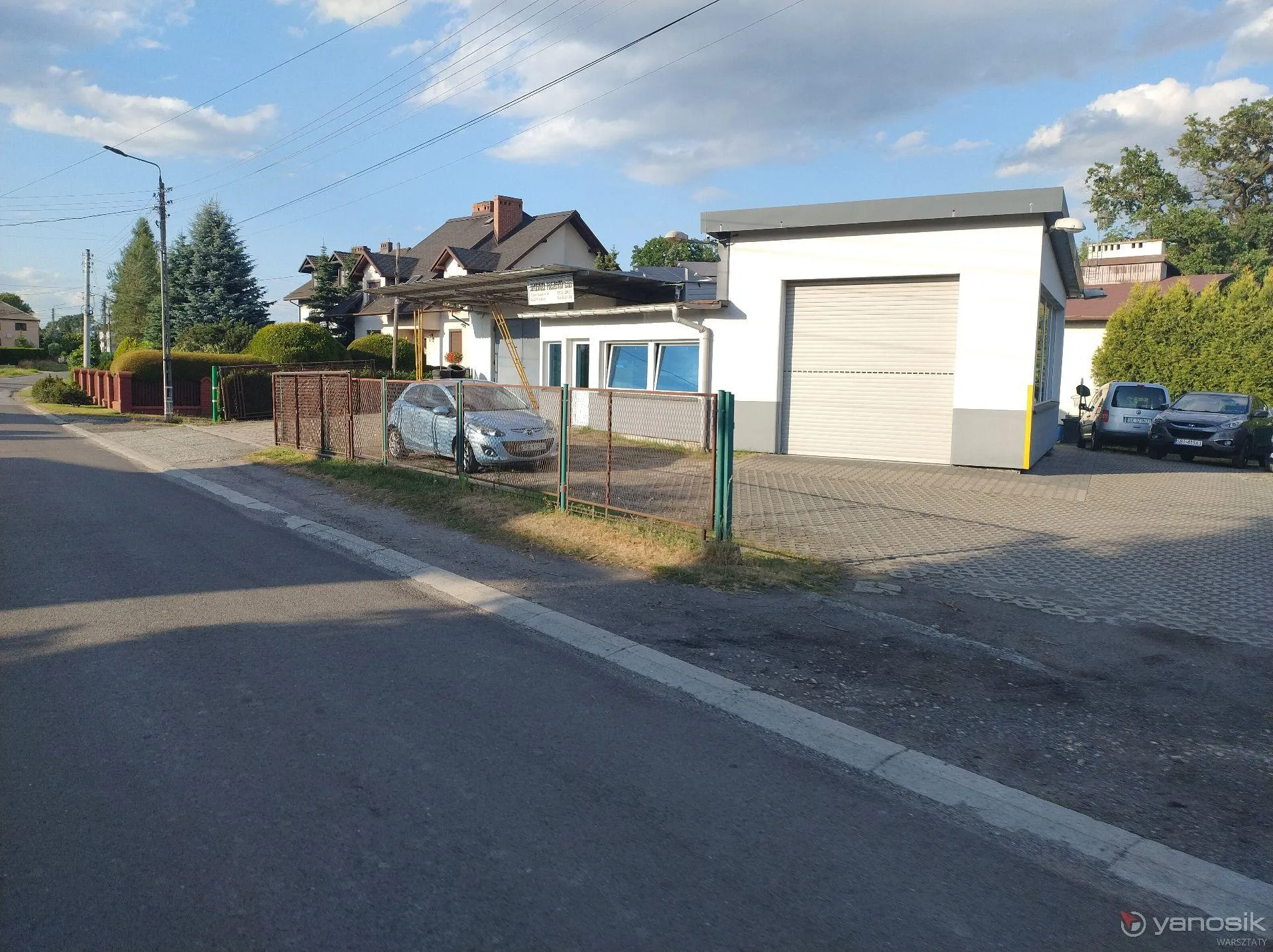 zdjęcie przedstawiające MECHANIKA POJAZDOWA 