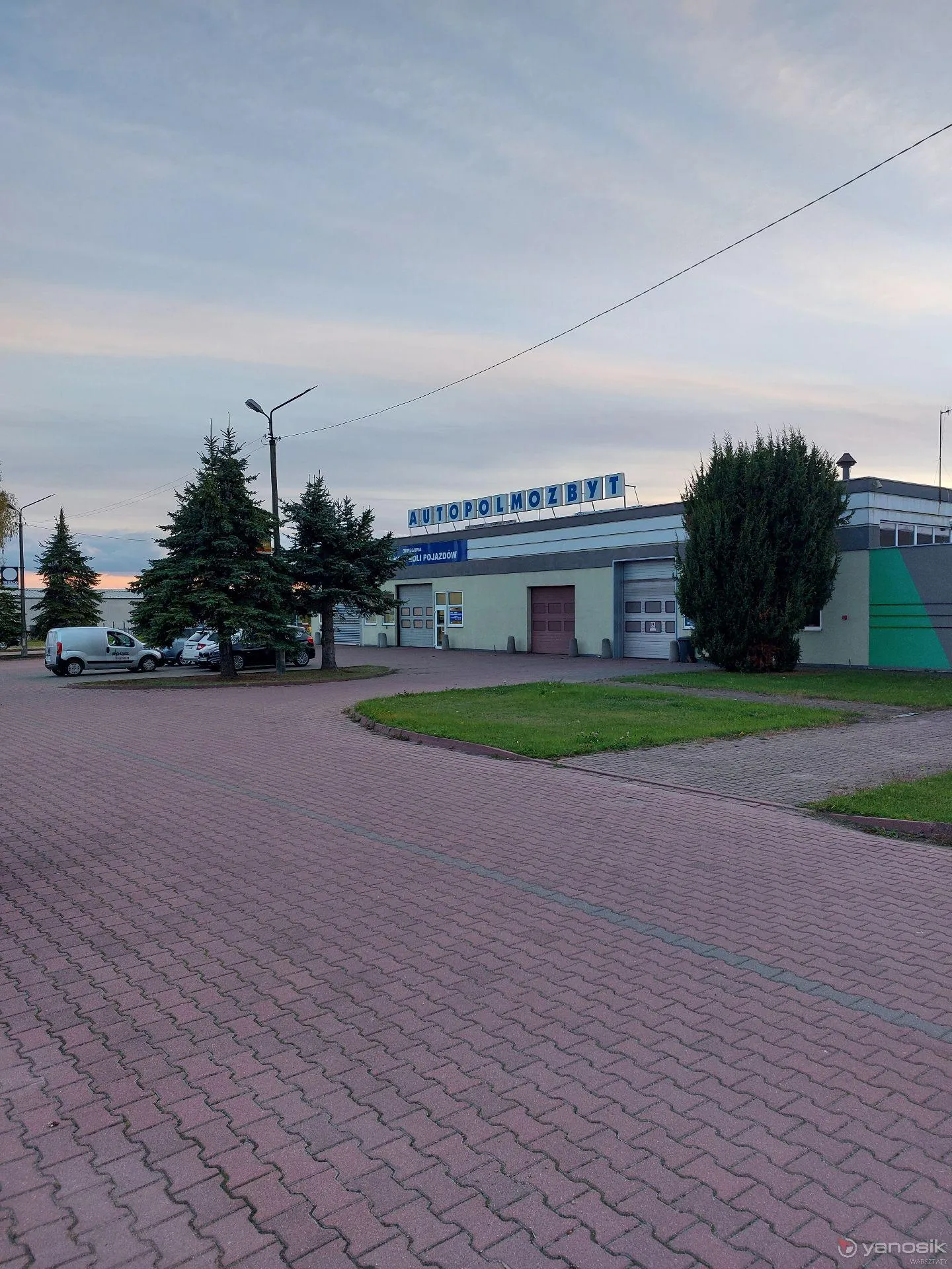 zdjęcie przedstawiające AUTOPOLMOZBYT Sp. z o.o.
