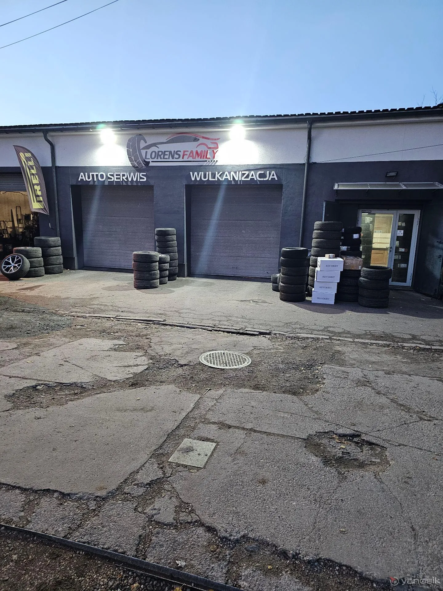 zdjęcie przedstawiające Lorens Family Wymiana Opon & Mechanika