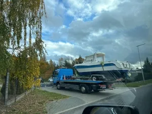 zdjęcie przedstawiające POMOC DROGOWA 24H