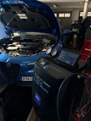 zdjęcie przedstawiające Engine Mechanika Pojazdowa