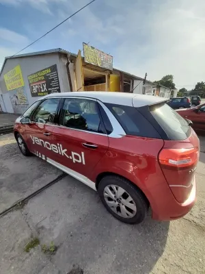 zdjęcie przedstawiające CARFIX Adam Tomczyk