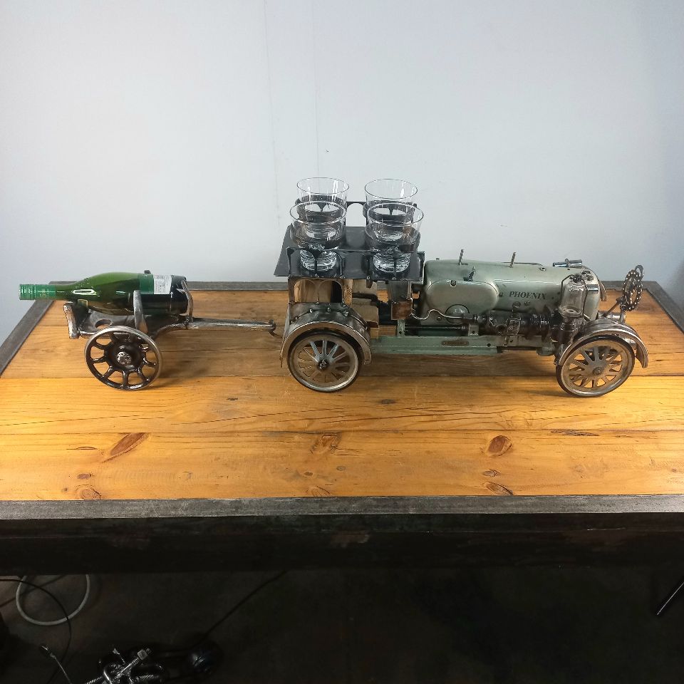 zPtc Car - Vintage, dark green with bottle trailer and glass holder