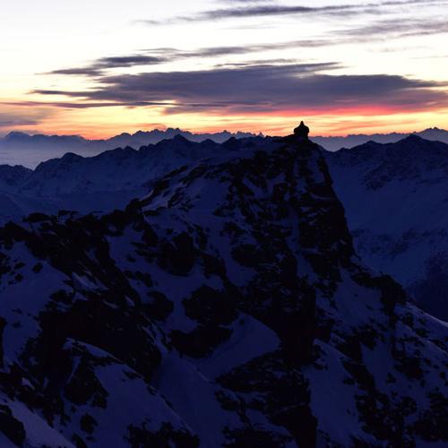 Logo Alba in quota al Passo del Tonale e Corno d'Aola