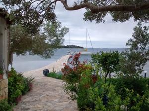 Konoba Zminjak jetty