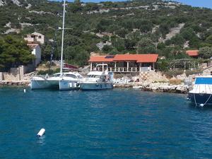 Konoba Landinić buoys