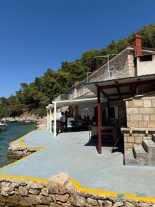 Konoba Lučišće boe