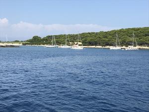 Konoba Budikovac buoys