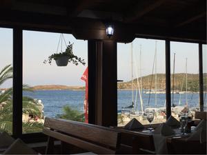 ACI Marina Zut Restaurant