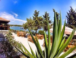 Konoba Trabakul jetty