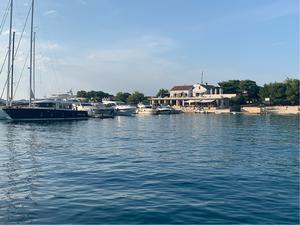 Restaurant Zakan jetty