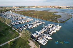 Venezia Certosa Marina