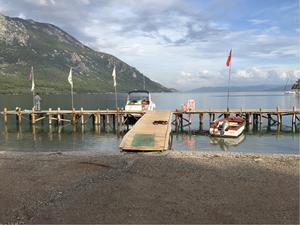 Altaş Restaurant jetty