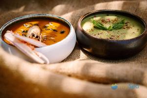 Konoba Budikovac buoys