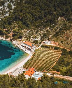 Konoba Lučišće boe